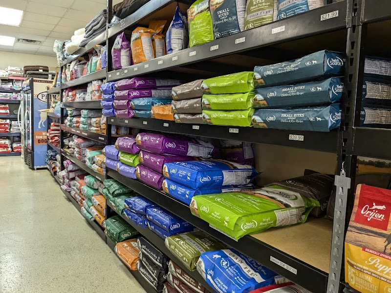 Neighborhood Pet Market - Photo 4