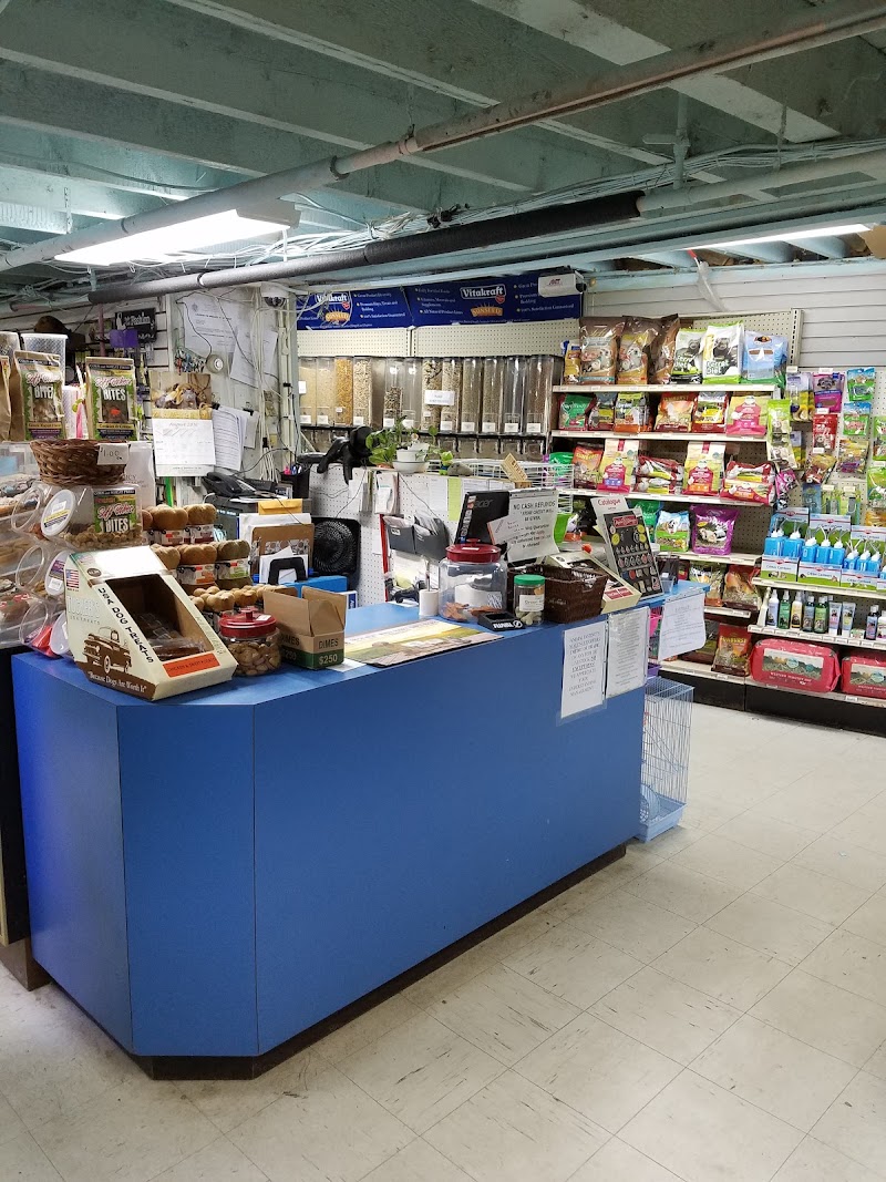 Animal Instincts Aquarium and Pet Center - Photo 2