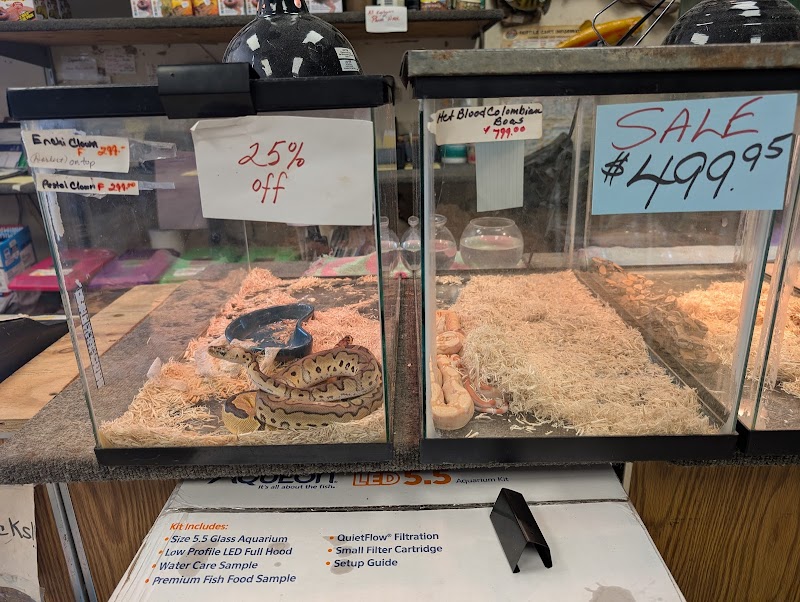 Tom’s Tropicals - Photo 1