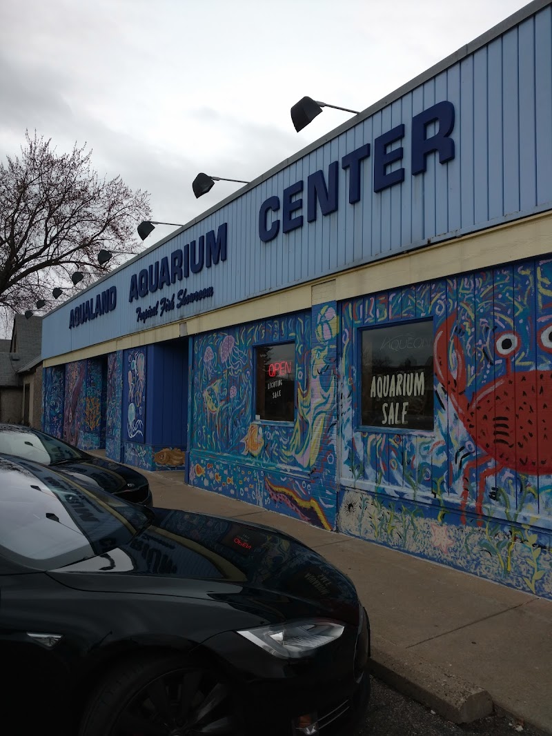 Aqualand Aquarium Center - Photo 1