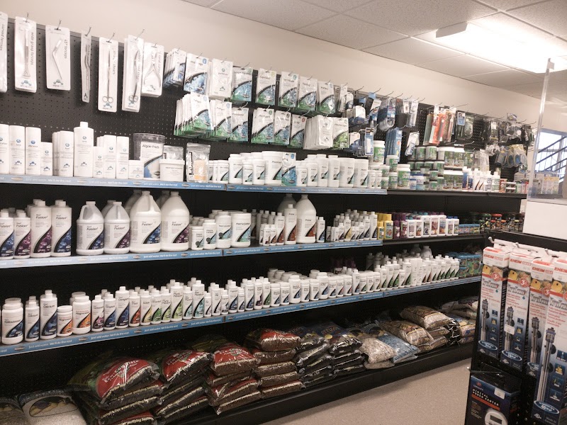 Salty's of Lake Norman - Photo 3