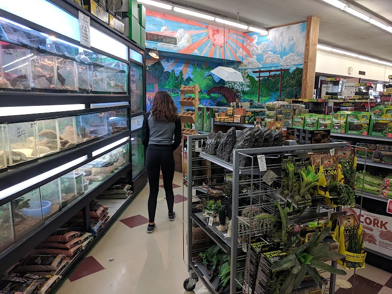 Clark's Pet Emporium - Photo 2