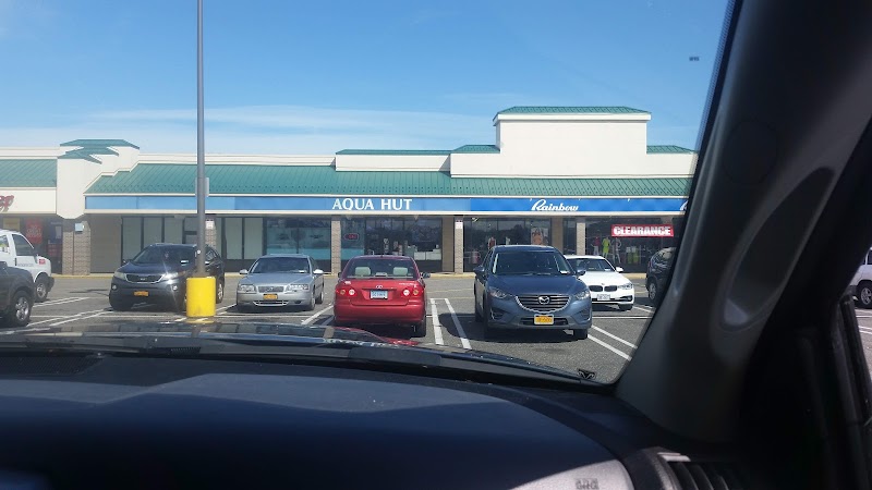 Aqua Hut Inc - Photo 1