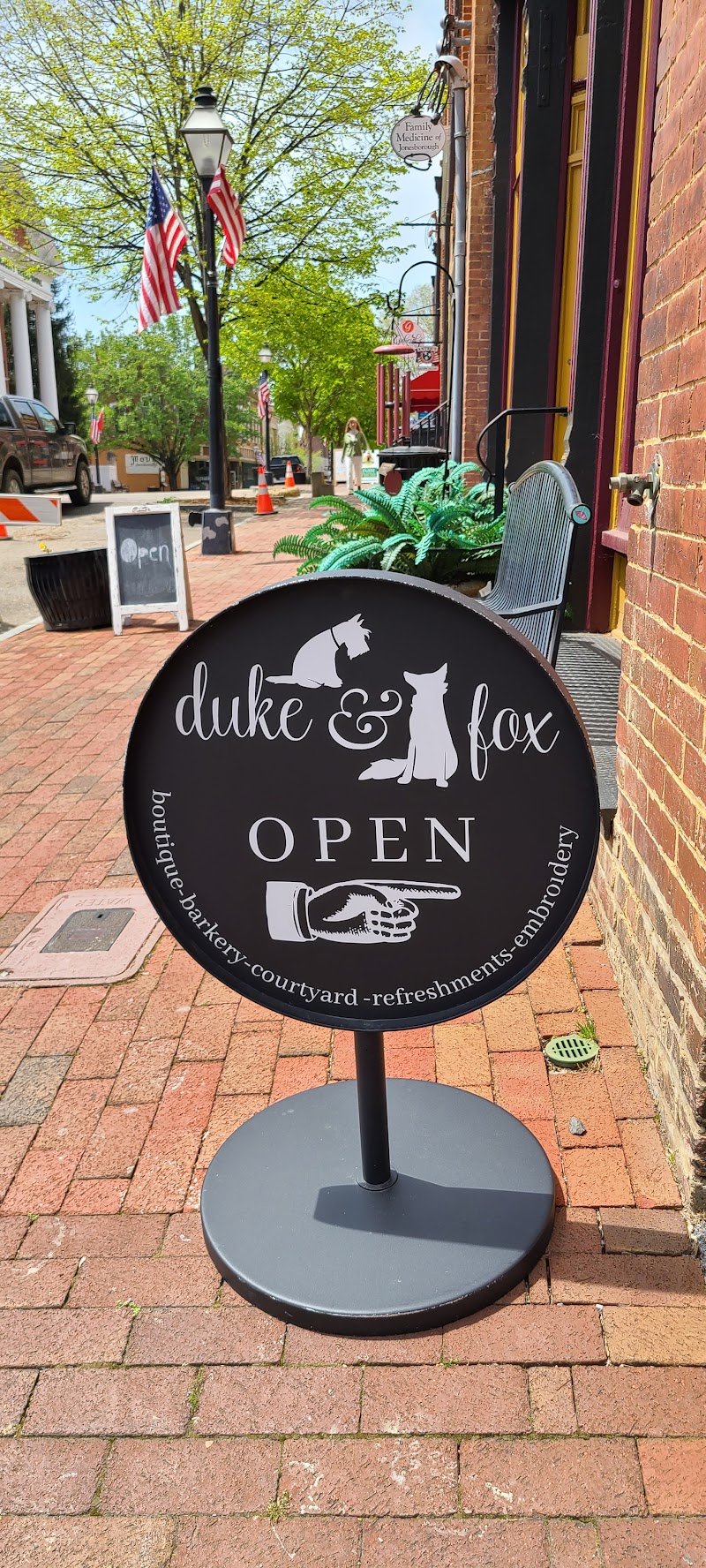 Duke & Fox - Photo 1