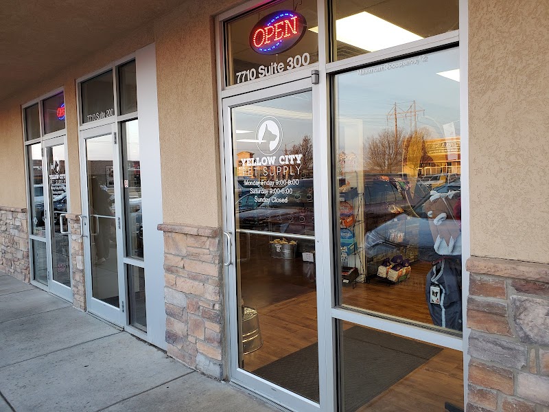 Yellow City Pet Supply - Photo 1
