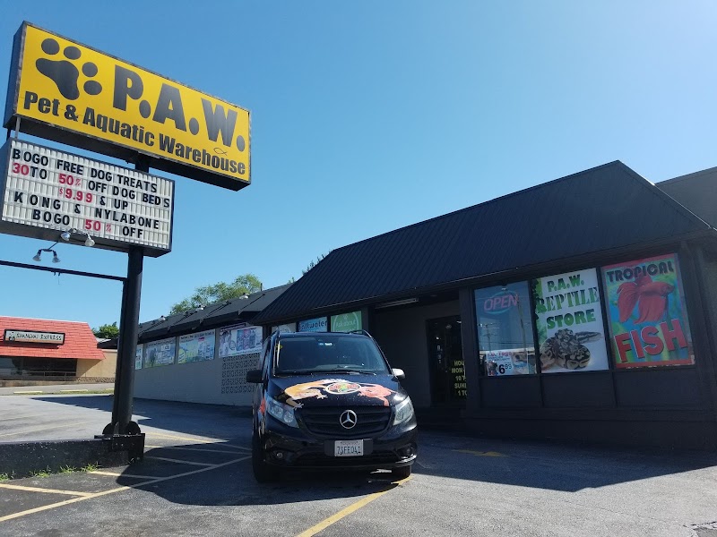 Pet & Aquatic Warehouse - Photo 1