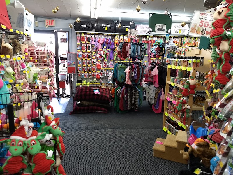 Pet & Aquatic Warehouse - Photo 2