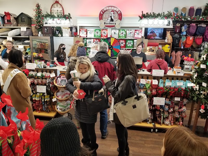 Firehouse Pet Shop - Photo 5