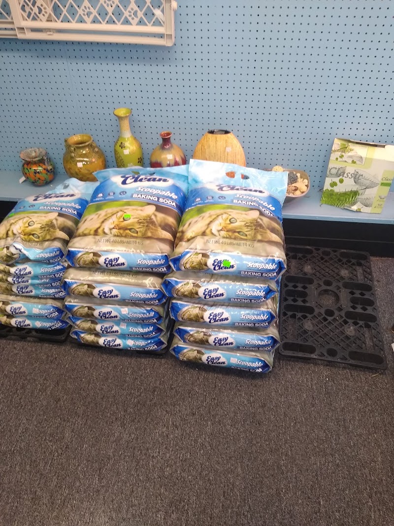 M & M Pet Supplies Inc - Photo 4