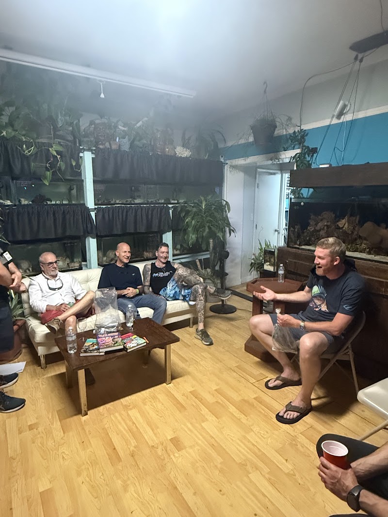 High Tide Aquatics - Photo 2