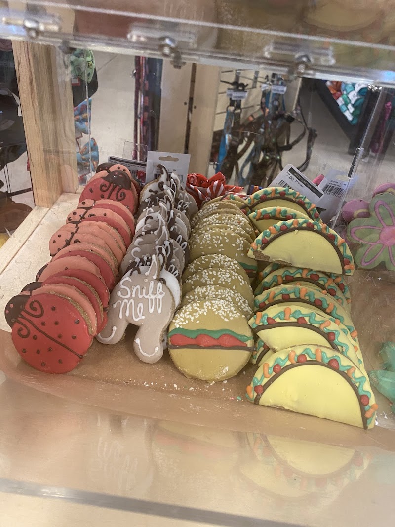 Chow Down Pet Supplies - Photo 4