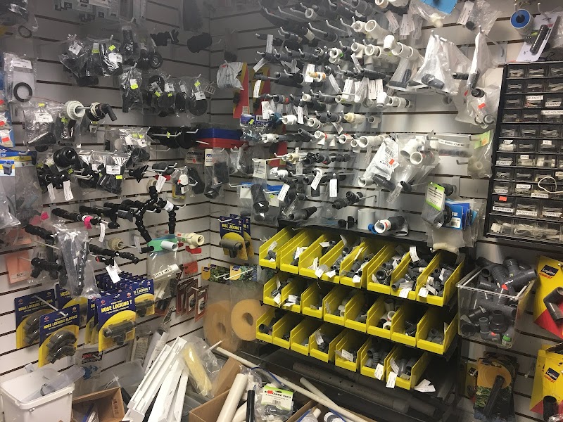 Congressional Aquarium - Photo 4