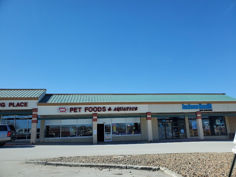 Iowa Pet Foods & Seascapes ARL west - Photo 1