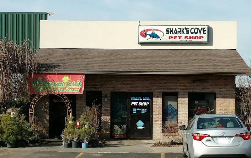 Shark's Cove Pet Shop - Photo 1