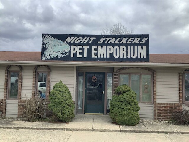 Night Stalkers Pet Emporium - Photo 1